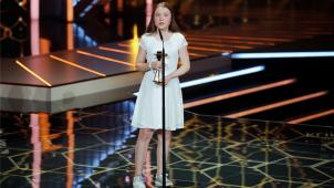 <p>Die schwedische Umweltaktivistin Greta Thunberg erhält den Sonderpreis Klimaschutz im Rahmen der jährlichen deutschen Film- und Fernsehpreise „Goldene Kamera“ der deutschen Fernsehzeitschrift „HoerZu“: „Wir stehen jetzt an einem Scheideweg unserer Geschichte“, sagte die 16-Jährige.</p>