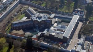 <p>Luftaufnahme des Vervierser Gefängnisgeländes unmittelbar vor den Abrissarbeiten 2013.</p>