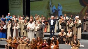 <p>Schönberger Passionsspiele im St.Vither Triangel: Große Freude beim Regie-Duo Alfons Velz und Robert Schmetz am Ende einer jeden Aufführung.</p>