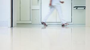 <p>Mehr Krankenhauspersonal und die Zuständigkeiten, darüber diskutieren die PDG-Spitzenkandidaten Colin Kraft (CSP) und Antonios Antoniadis (SP).</p>