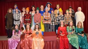 <p>Die Kindertheatergruppe „St. Michael“ Weywertz führt in diesem Jahr das Grimm-Märchen „Schneewittchen und die sieben Zwerge“ auf.</p>