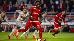 <p>Mbokani traf gegen seinen Ex-Klub und brachte Antwerpen in Führung.</p>