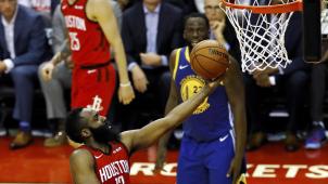 <p>James Harden von den Houston Rockets (l.) konnte 38 Punkte erzielen.</p>