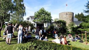 <p>Jugendliche motivieren, etwas Eigenes auf die Beine zu stellen. Dies gehörte in den vergangenen Jahren zu den Zielen des St.Vither Jugendtreffs. Anhand der Sozialraumanalyse kommen neue Perspektiven hinzu.</p>