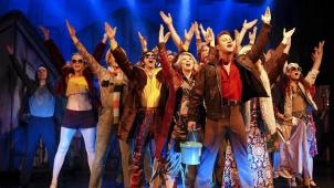 <p>„Saturday Night Fever“ versetzt die Zuschauer zurück in die 1970er Jahre.</p>