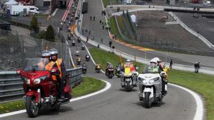 <p>Wegen der Vorbereitungen zum Lauf der Rallye-Cross-WM mussten die Teilnehmer der Jubiläumsfahert des Honds Gold Wing Belgien bei ihrer Erkundung der Rennstrecke von Spa-Francorchamps auf die Durchfahrt des Raidillons verzichten.</p>