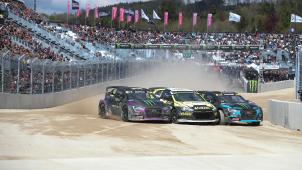 <p>Großes Lob gab es von den Fahrern für die neue Rallycross- Anlage in Spa-Francorchamps mit der stimmungsvollen Arena.</p>