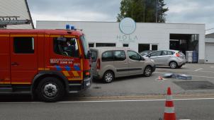 <p>Die Feuerwehr musste am Freitag zur Wäscherei Hola ausrücken.</p>