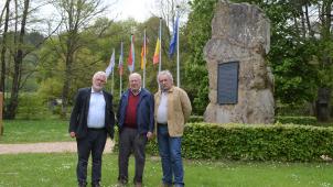 <p>EVEA-Präsident Franz Bittner, Albert Gehlen aus Breitfeld und Paul Kremer stehen für ein starkes Europa.</p>