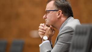 <p>Räumt „beruflichen Fehler“ ein und kündigt Klage gegen Unbekannt an: Yves Derwahl.</p>