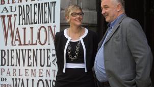 <p>Zwei Deutschsprachige im „Parlament aller Wallonen“. Jenny Baltus-Moeres und Edmund Stoffels verabschieden sich von Namur: mit einem lachenden und einem weinenden Auge.</p>