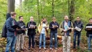 <p>Gehen und singen stehen in Nidrum an.</p>