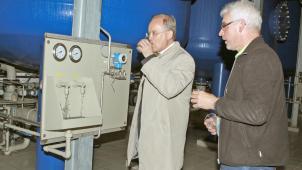 <p>„Das günstigste Wasser weit und breit“: In St.Vith läuft es gut in Sachen Wasser. Aktuell gibt es Diskussionen, Schönberg an die Stadtwerke anzuschließen.</p>