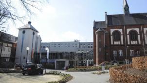 <p>Die Krankenhäuser von Eupen (Foto) und St.Vith sollen noch stärker zusammenarbeiten. Geplant ist eine Verwaltungsstruktur mit gemeinsamen Diensten.<br />
Foto: David Hagemann</p>