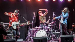 <p>Scars on Louise ist eine regionale Band und teilt sich den Rock-Abend mit Novotones.</p>