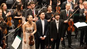 <p>Mit Stella Chen, Timothy Chooi und Stephen Kim gleich die drei Laureaten des König-Elisabeth-Wettbewerbs in St.Vith präsentieren zu dürfen, geht mit Sicherheit in die Annalen des OstbelgienFestivals ein.</p>