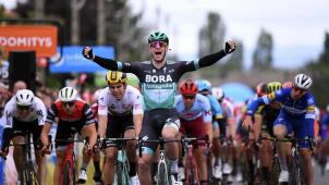 <p>Sam Bennett hatte im Massensprint die besten Beine.</p>