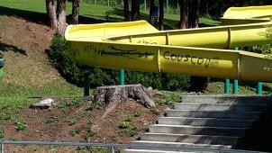 <p>Auch die Rutschbahn wurde mit Graffiti besprüht.</p>