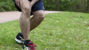 <p>Und plötzlich zieht es im Knie: Schmerzen beim Sport sind nichts ungewöhnliches. Sie richtig einzuordnen, kann aber knifflig werden.</p>