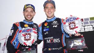 <p>Strahlemänner Thierry Neuville (r.) und Nicolas Gilsoul. Auch auf Sardinien wollen sie wieder vorne mitmischen.</p>