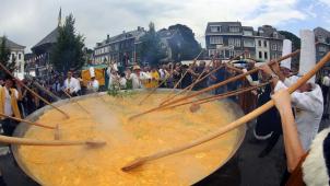 <p>Das Riesenomelette bleibt fester Bestandteil des Veranstaltungskalenders in Malmedy.</p>
