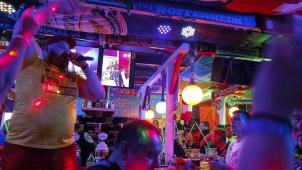 <p>Mike Nüchtern trumpft auf Anhieb mit seinen Hits in Bulgarien auf.</p>