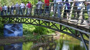 <p>Als idealer Standort für die Objekte bot sich der Zusammenfluss von Weser und Hill an.</p>
