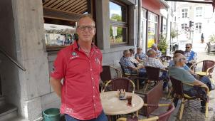 <p>Patrick Theis hat das Bistro Am Werth am Montagmittag wieder geöffnet. Und er hatte auf der Terrasse gleich viel zu tun. Zur Kirmes wird er in gewohnter Weise Ausschank und überdachte Sitzgelegenheiten anbieten.</p>