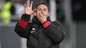 <p>Muss er gehen oder bekommt er einen neuen Chef? Die Personalie von Assistenztrainer Manel Esposito spielt wohl eine Rolle im Werben der AS Eupen um Trainer Benat San José.</p>