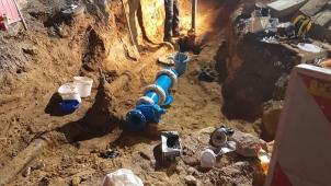<p>Die Arbeiten an der neuen Wasserleitung erfolgten teilweise auch nachts.</p>