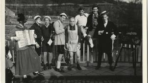 <p>Zur Fastnacht fanden sich Gruppen zusammen, die mit Musik durch die Stadt zogen.</p>