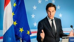 <p>Premierminister der Niederlande Mark Rutte spricht zu Journalisten am Ende des EU-Gipfels in Brüssel. Die Staats- und Regierungschefs der EU hatten bei dem zweitägigen Treffen unter anderem über eine neue Führung der EU und das umstrittene Eurozonenbudget beraten.</p>