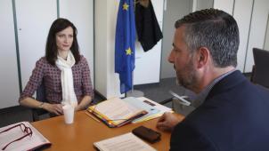 <p>Pascal Arimont im Gespräch mit Mariya Gabriel, EU-Kommissarin für Digitales.</p>