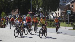 <p>Die 270 Teilnehmer trafen um die Mittagszeit am Triangel in St.Vith ein.</p>