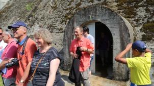 <p>Die Besucher erhielten am Sonntag interessanten Einblicke in die sonst nicht zugängliche Staumauer.</p>