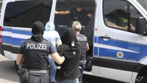 <p>Durchsucht wurden im Auftrag der Aachener Staatsanwaltschaft 16 Bordelle und Wohnungen und sonstige Objekte, darunter auch zwei Zirkusse.</p>