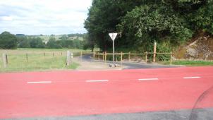 <p>Der neue Ravel-Verbindungsweg entlang des früheren Eisenbahndamms in Born kann auch für Trauerzüge genutzt werden.</p>