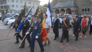<p>Nationalfeiertag in St.Vith: Nach dem Te Deum in der Pfarrkirche zogen die Vertreter des öffentlichen Lebens und die geladenen Gäste zum weltlichen Teil der Feier ins nahe Triangel.</p>