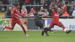 <p>Jon Bautista erzielte kurz vor der Pause mit einem herrlichen Treffer das 1:1.</p>