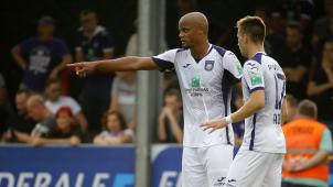 <p>Vincent Kompany (r.) kommt mit seinem RSC Anderlecht noch nicht richtig in Fahrt.</p>