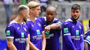 <p>Bornauw (2.v.l.) steht bei Köln auf der Wunschliste.</p>