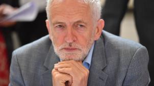 <p>Corbyn will Medienberichten zufolge als vorübergehender Premierminister eingesetzt werden und so einen Brexit ohne Abkommen verhindern.</p>
