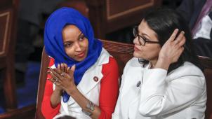 <p>Ilhan Omar (l.) und Rashida Tlaib, Abgeordnete der Demokraten im US-Repräsentantenhaus.</p>