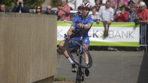 <p>Alvaro Jose Hodeg Chagui hatte gute Laune auf der fünften Etappe der BinckBank-Tour.</p>