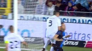 <p>Koch (Nr.3) gegen Ruud Vormer</p>