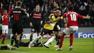 <p>Ein Treffer für die Ewigkeit: Bolat (Mitte) köpfte zum 1:1-Ausgleich ein.</p>