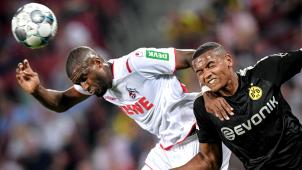 <p>Modeste (l.) im Zweikampf mit Akanji.</p>