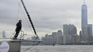 <p>Geschafft: Greta Thunberg auf der „Malizia“ vor der Skyline von New York.</p>