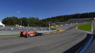 <p>Die Trassenführung der schönsten Rennstreckenkurve der Welt, Eau Rouge-Raidillon, soll vorerst nicht verändert werden.</p>