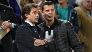 <p>Christophe Henrotay (l.) mit Ex-Nationalspieler Daniel Van Buyten.</p>